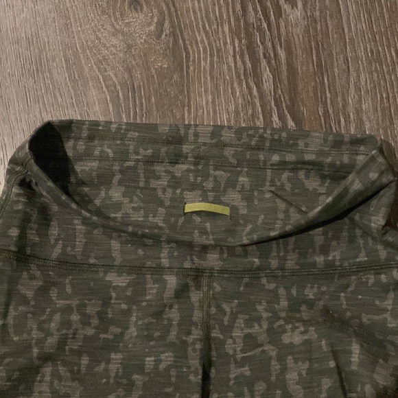 Lululemon Wunder Train High-Rise Tight 25" - Picture 4 of 5